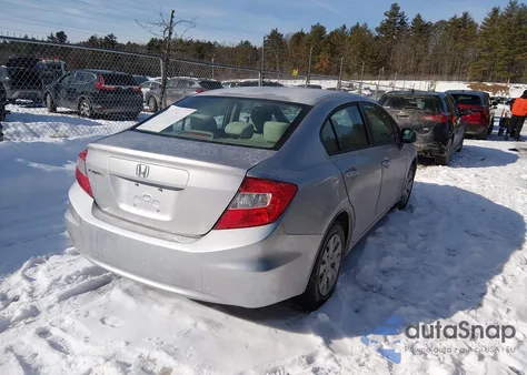 2012 Honda Civic Lx z USA, uszkodzony, nr VIN 2HGFB2F55CH323688